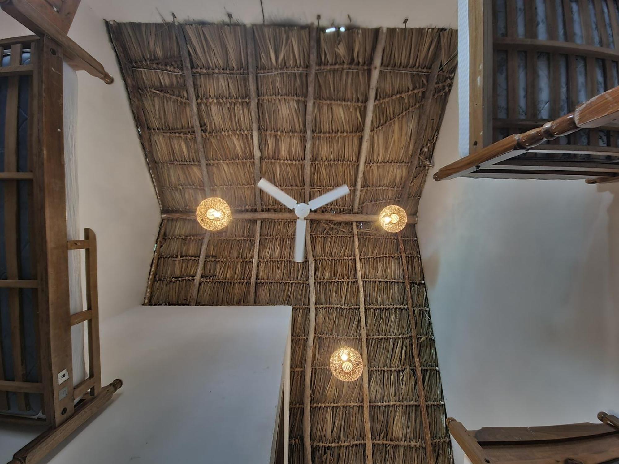 Casa De Olas Hostel